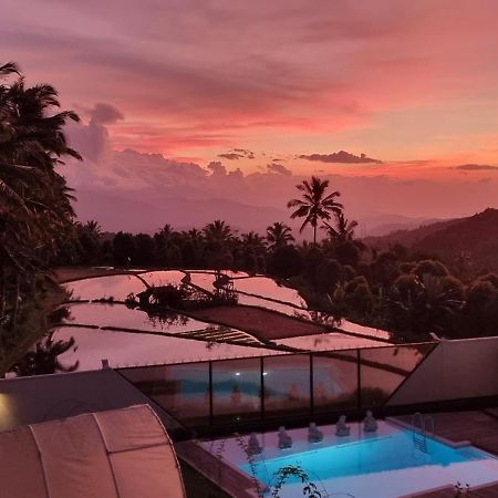 Utopiaku - Munduk Highlands Villa Bagian luar foto